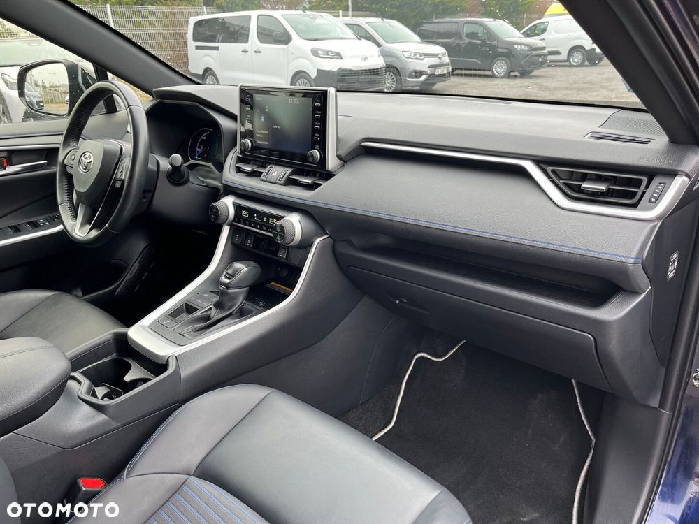 Toyota RAV4 2.5 Hybrid Selection 4x2 - 6