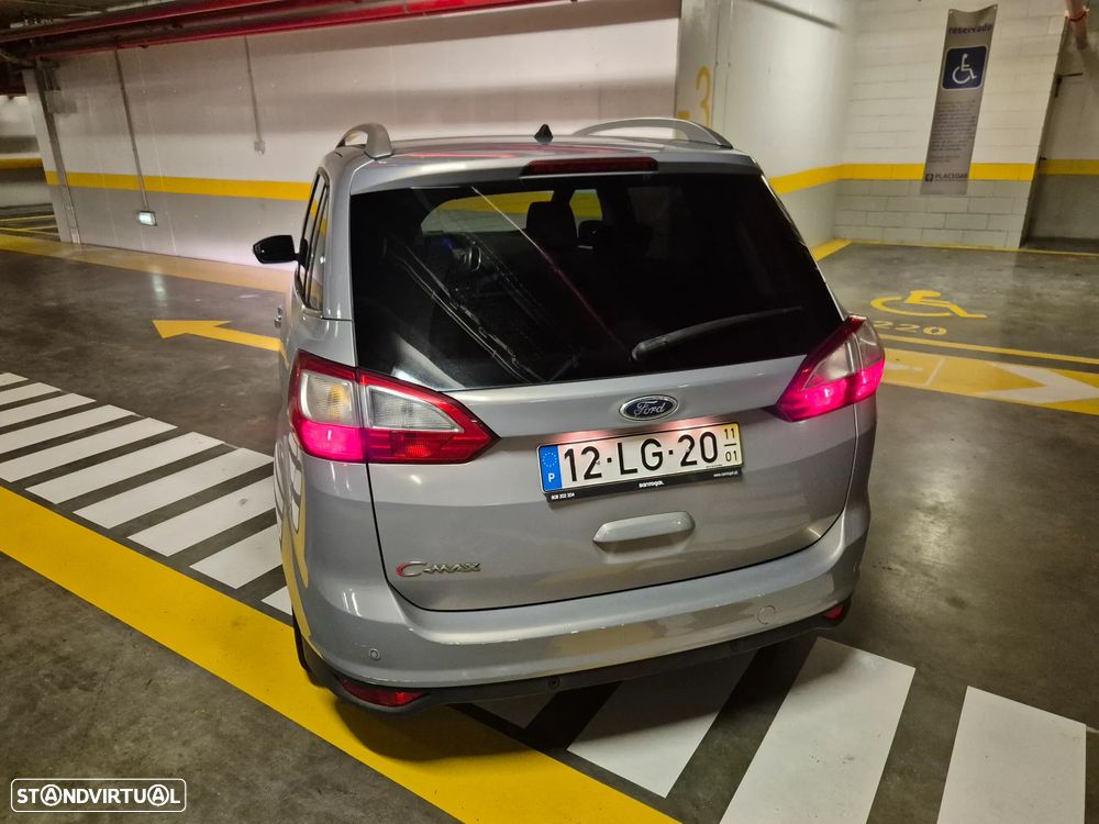 Ford Grand C-Max 1.6 TDCi Titanium - 22