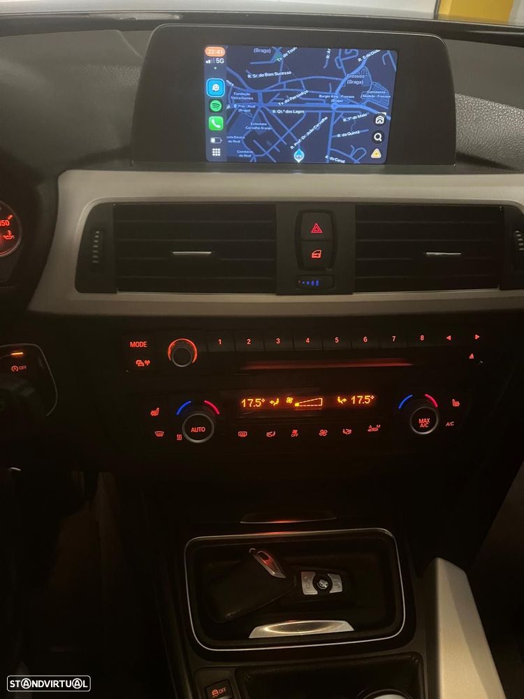 BMW 318 d Sport Line - 3