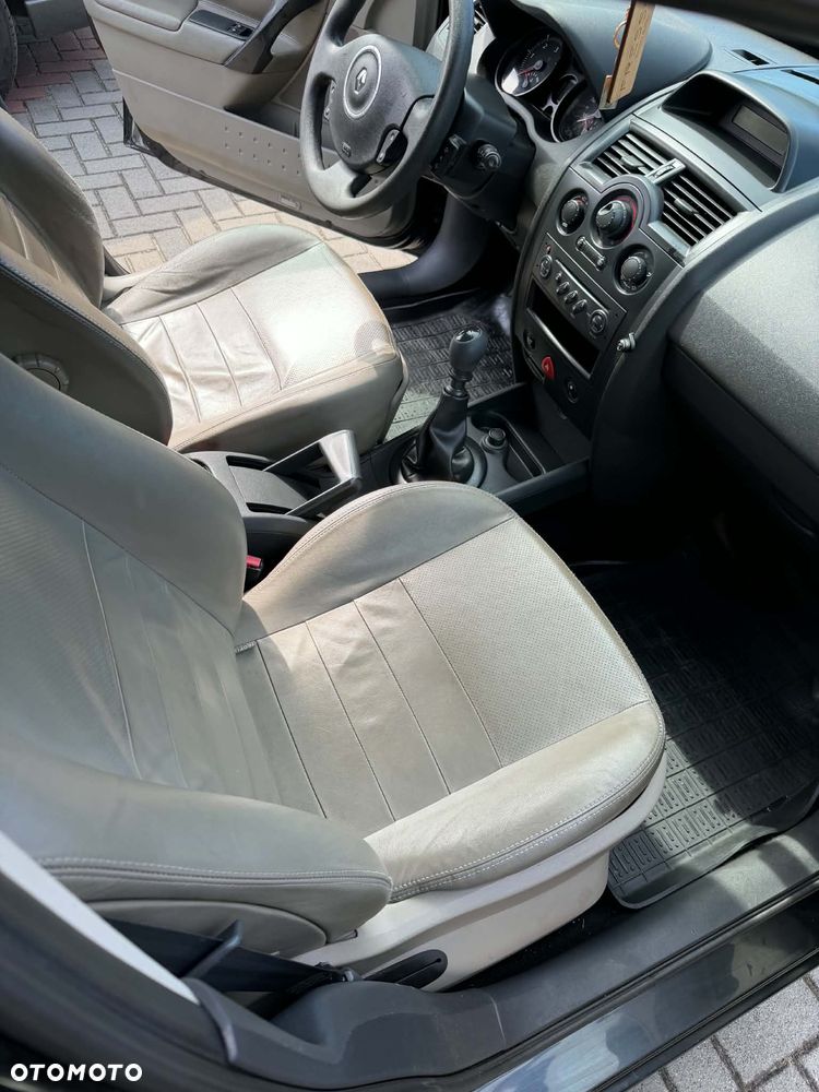 Renault Megane 1.5 dCi Pack Authentique - 12