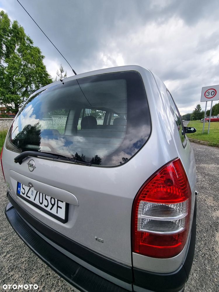 Opel Zafira 1.8 Njoy - 15