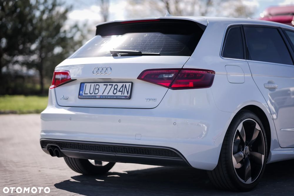 Audi A3 Sportback 1.4 TFSI S line Sportpaket - 15