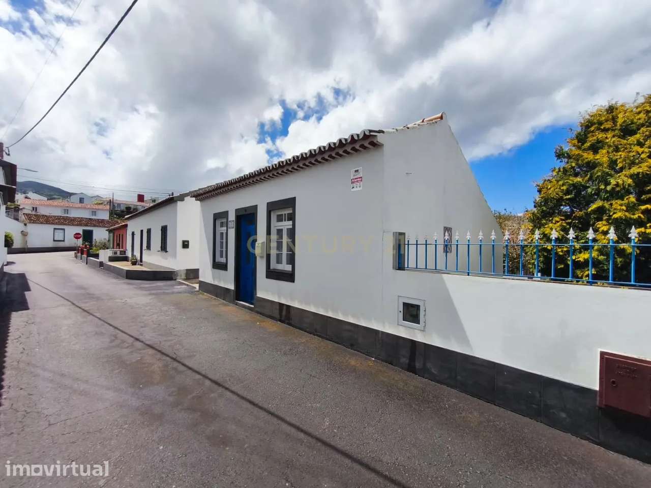 Moradia T1+1 Renovada com Potencial de Investimento – Lomba da Fazenda - Grande imagem: 3/36