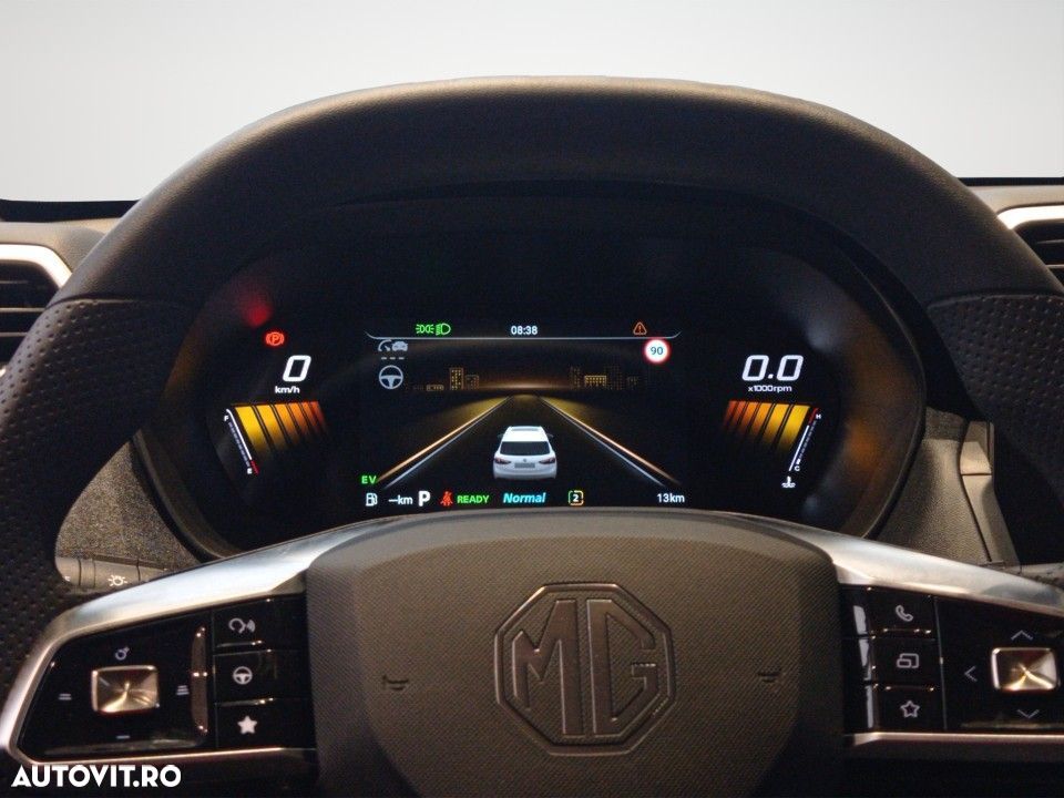 MG ZS HEV 1.5 GSI AT Explore - 10