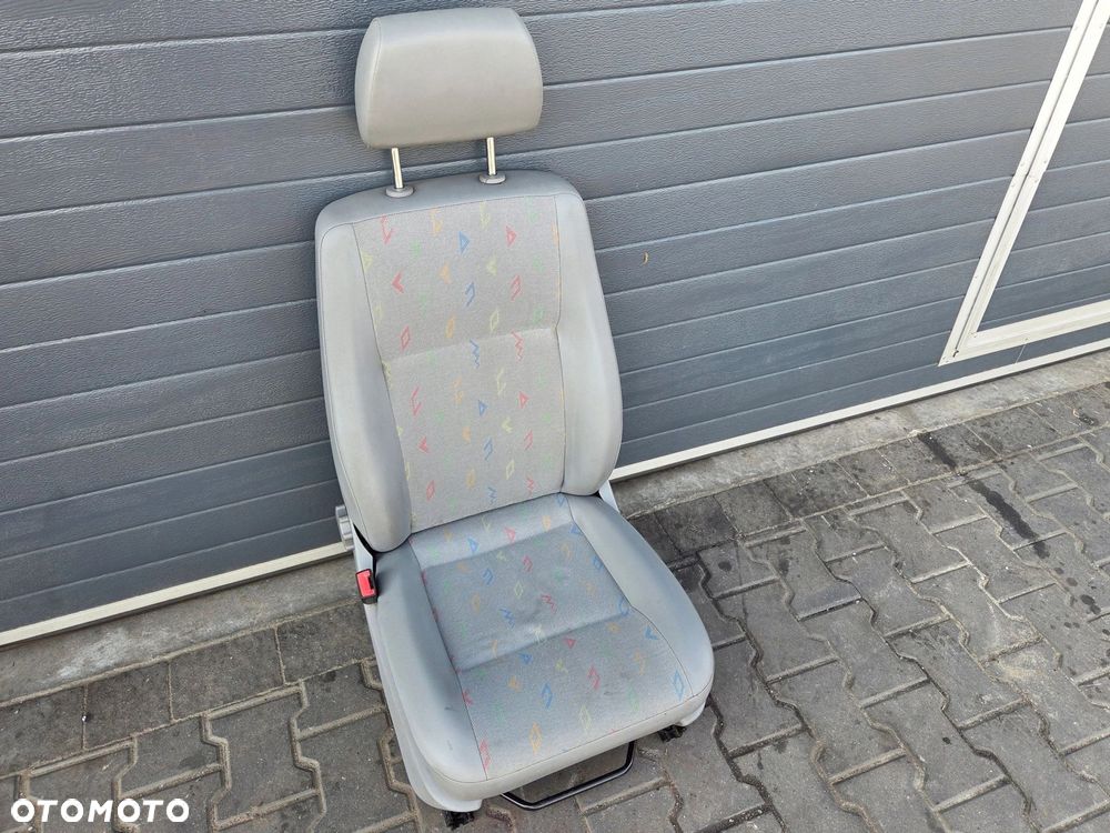 VW T5 T6 fotel kierowcy przód grzany INKA - 1