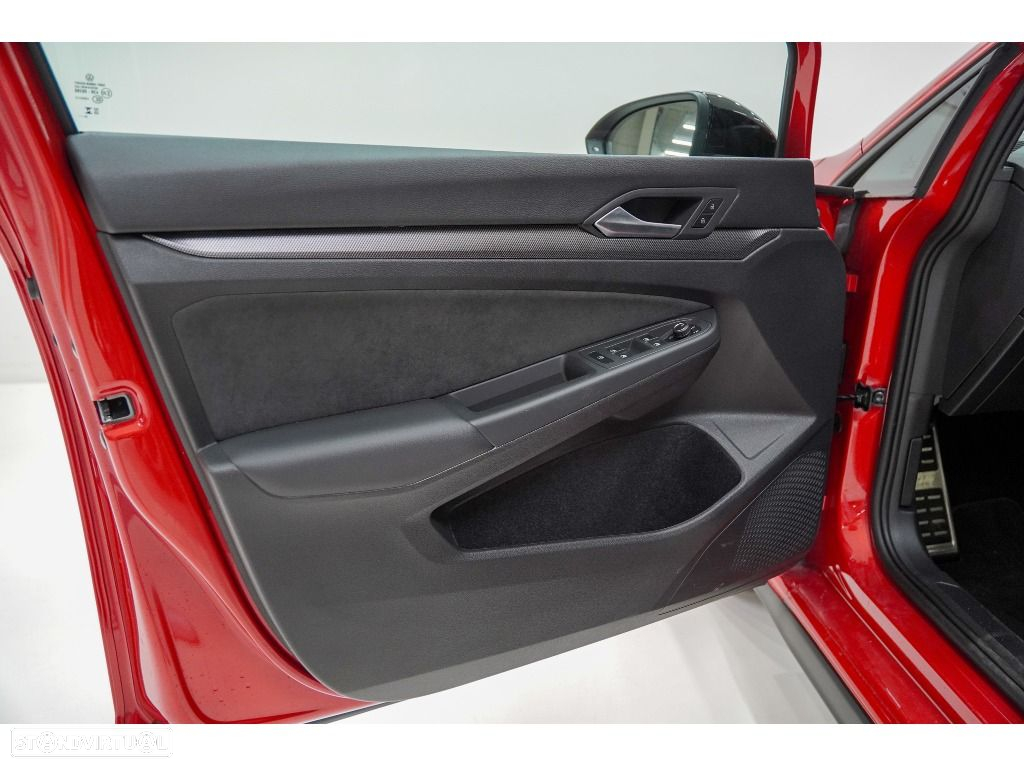VW Golf 2.0 TSI GTI DSG - 24