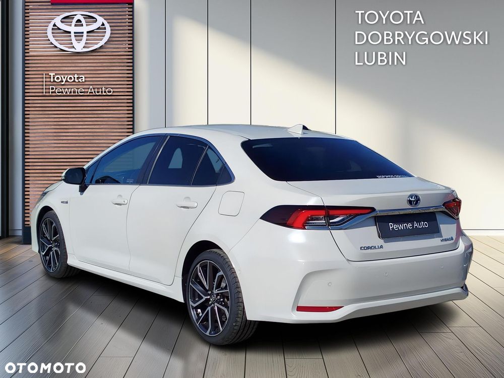 Toyota Corolla 1.8 Hybrid Executive - 3