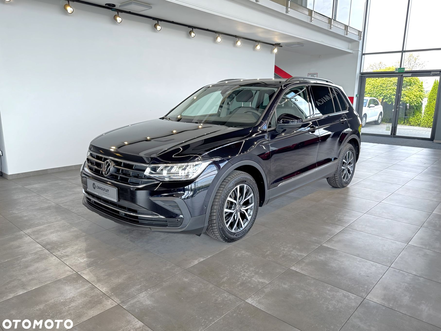 Volkswagen Tiguan - 5