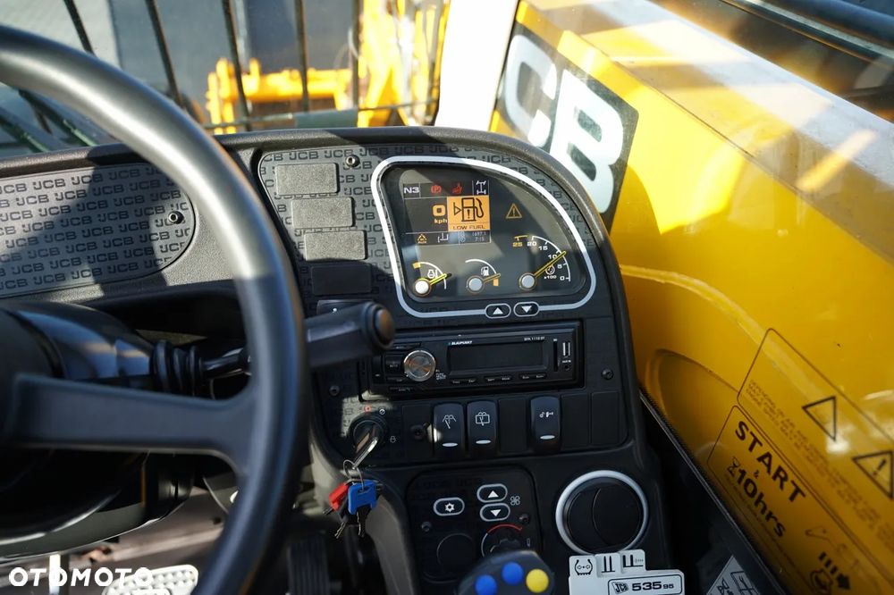 JCB 535-95 / ŁADOWARKA TELESKOPOWA / ŁYZKA / WIDŁY / ŁADOWACZ / UDŹWIG 3 500 KG / - 29