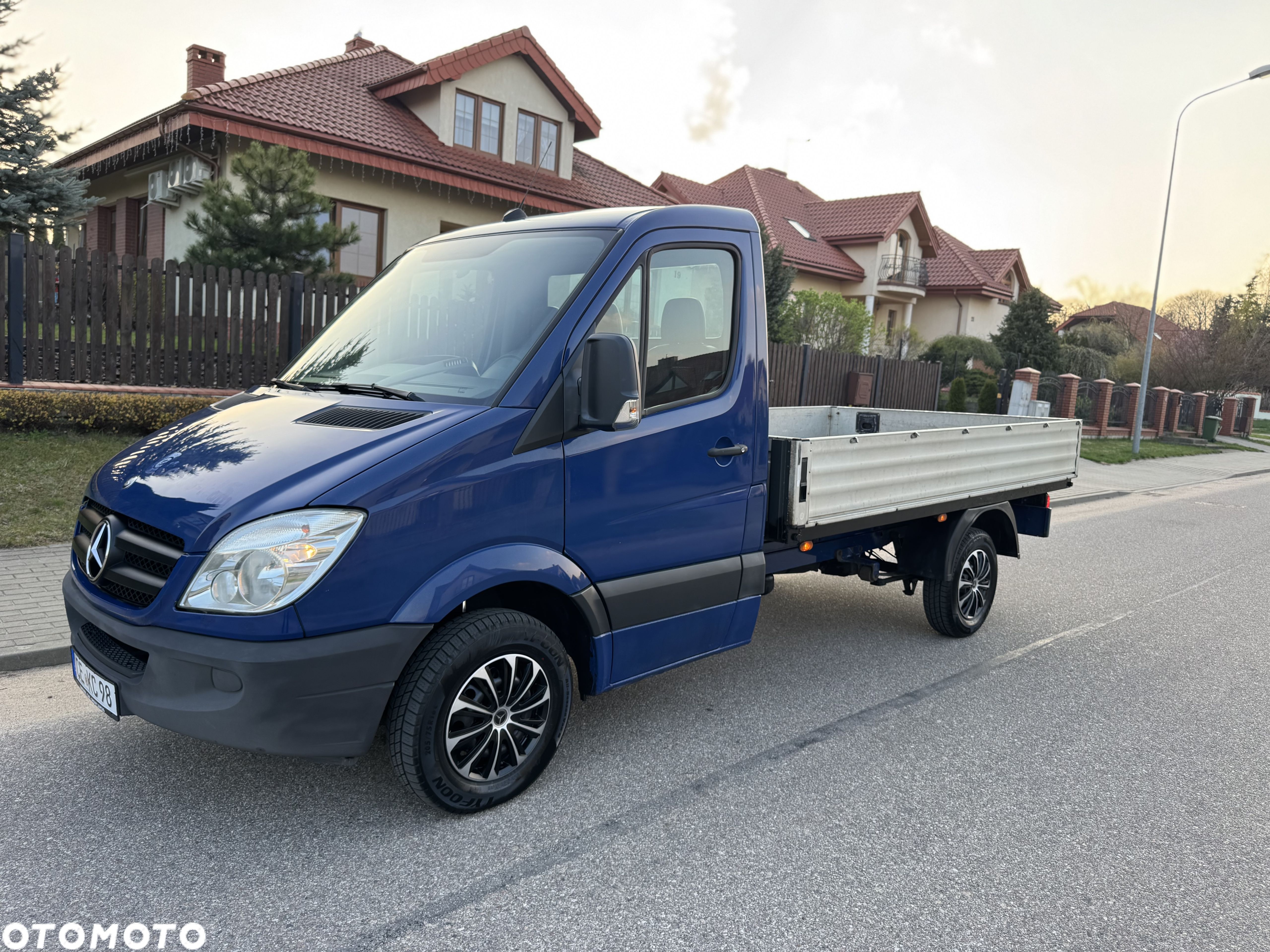 Mercedes-Benz Sprinter - 1