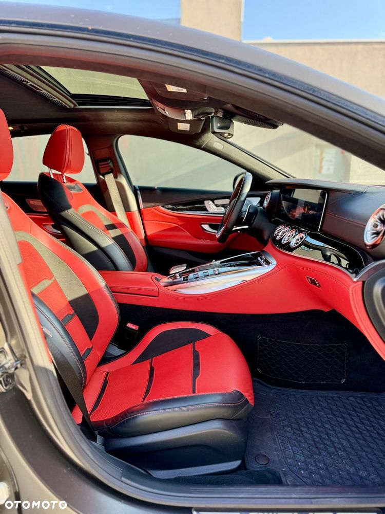Mercedes-Benz AMG GT 63 S 4Matic+ Speedshift MCT 9G - 23