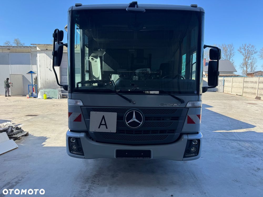 Mercedes-Benz Econic - 17
