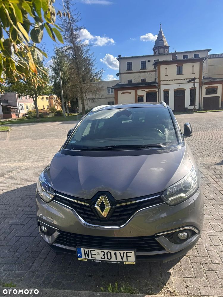 Renault Grand Scenic - 1