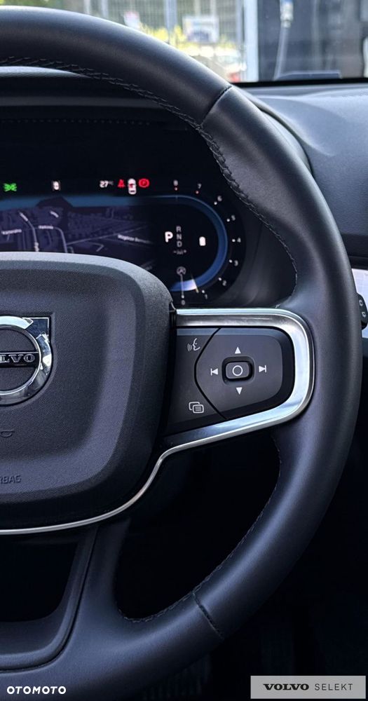 Volvo XC 40 B3 Plus Dark - 16