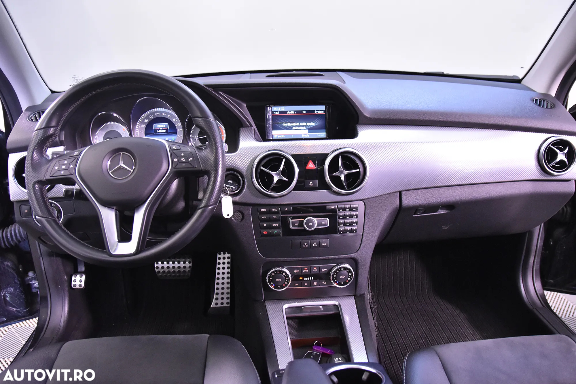 Mercedes-Benz GLK - 9