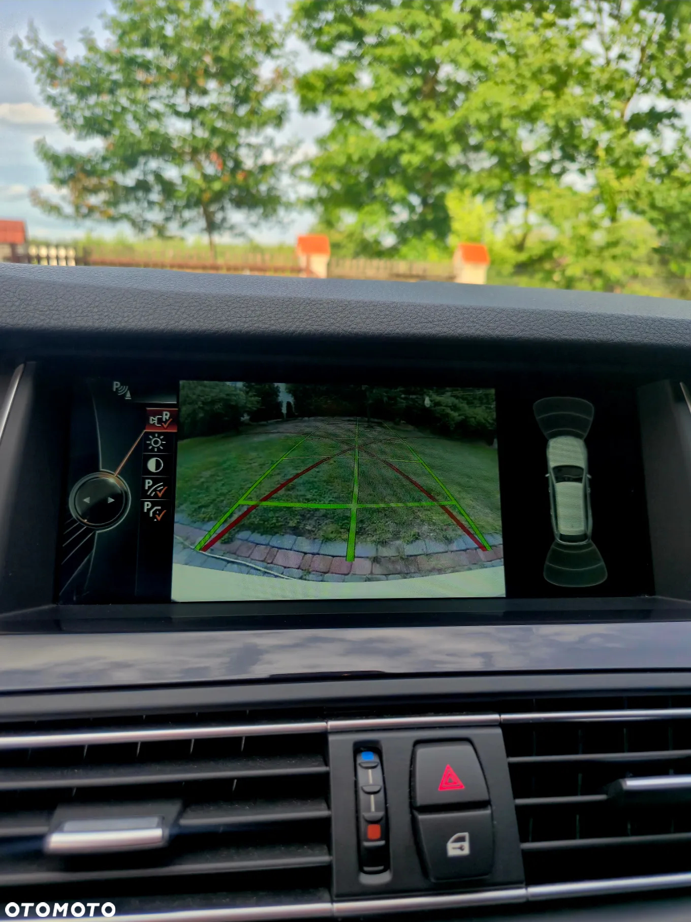 BMW Seria 5 520d xDrive - 32