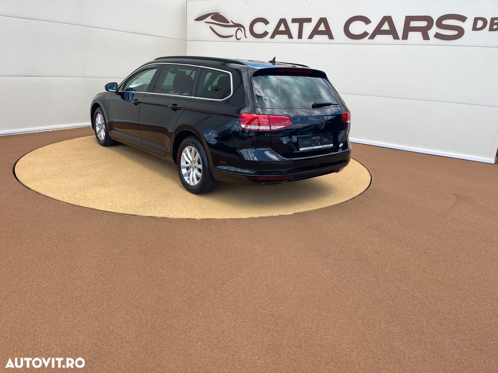 Volkswagen Passat 2.0 TDI (BlueMotion Technology) Comfortline - 11