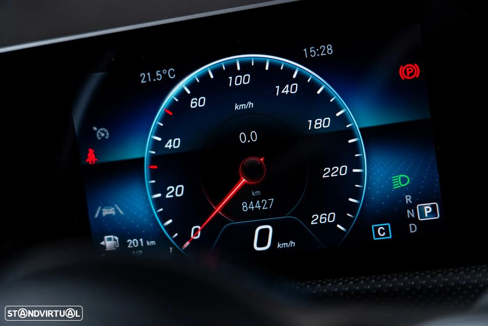 Mercedes-Benz CLA 220 d Shooting Brake AMG Line Aut. - 13