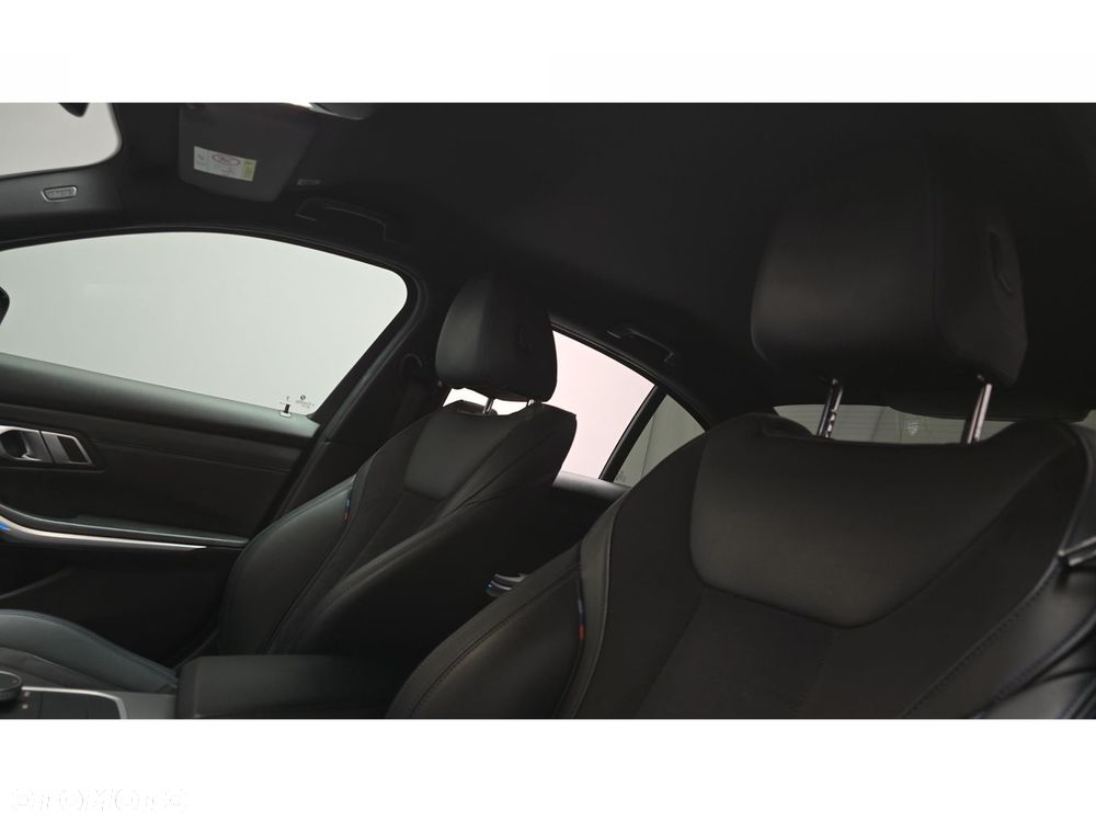 BMW Seria 3 - 18