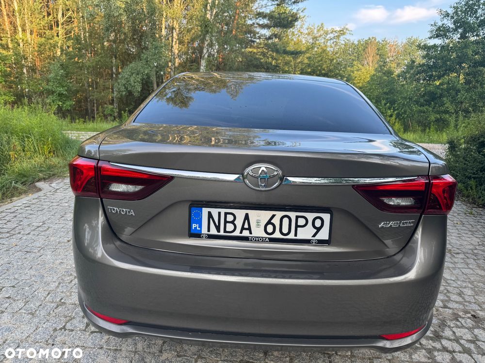 Toyota Avensis 2.0 D-4D Prestige - 5
