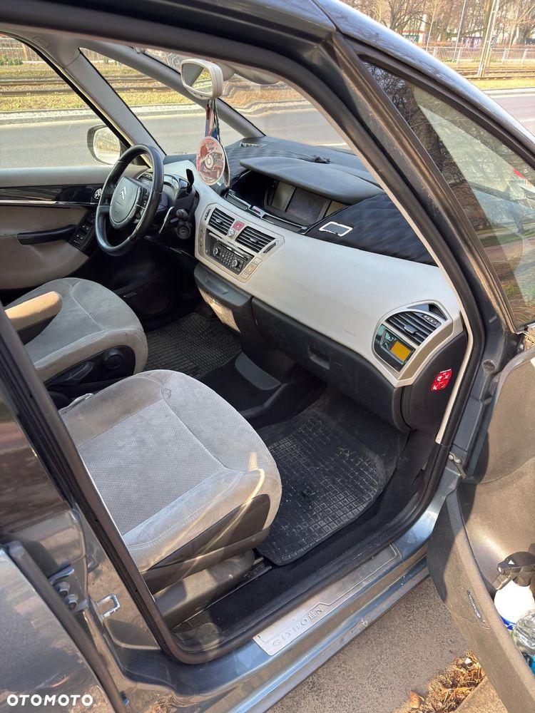 Citroën C4 Grand Picasso 2.0 HDi Equilibre Exclusive - 4