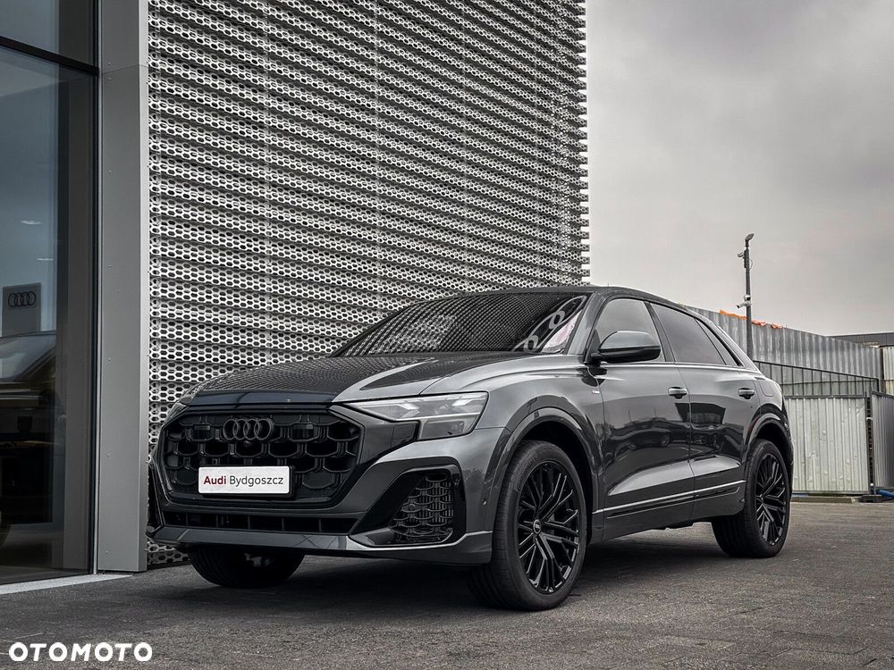 Audi Q8 - 1