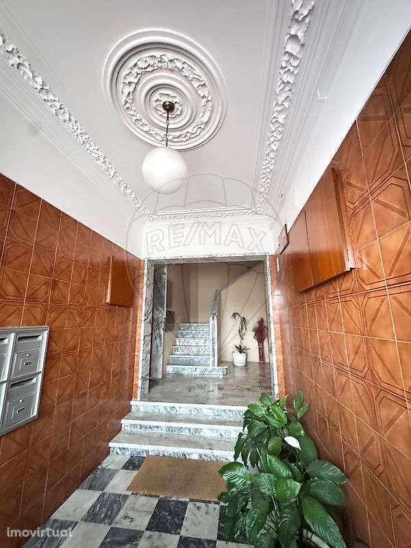 Apartamento T1 para venda - Grande imagem: 2/11