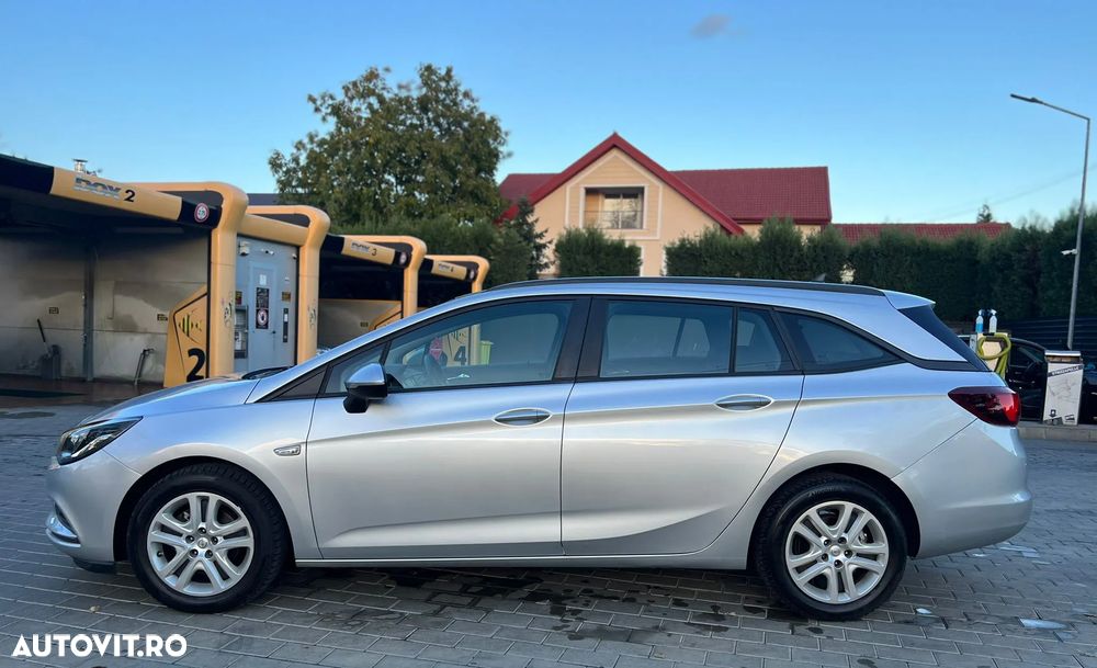 Opel Astra 1.6 D (CDTI) Start/Stop Sports Tourer Innovation - 11