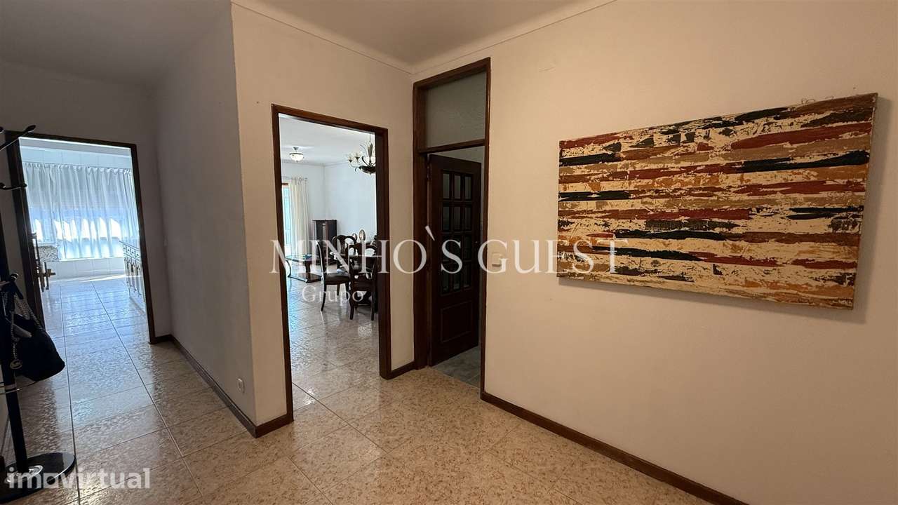 Apartamento T3 Mobilado e Equipado c/ lugar garagem – Braga Centro - Grande imagem: 4/29
