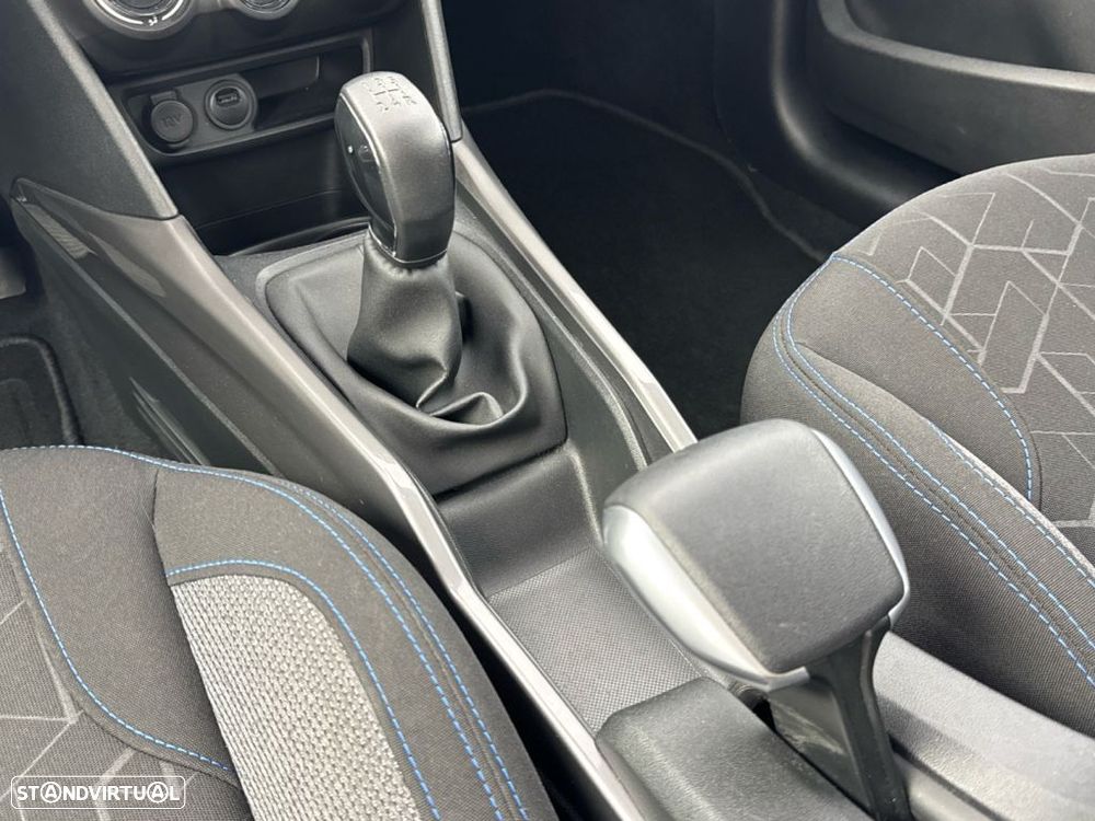 Peugeot 2008 1.2 PureTech Signature - 17