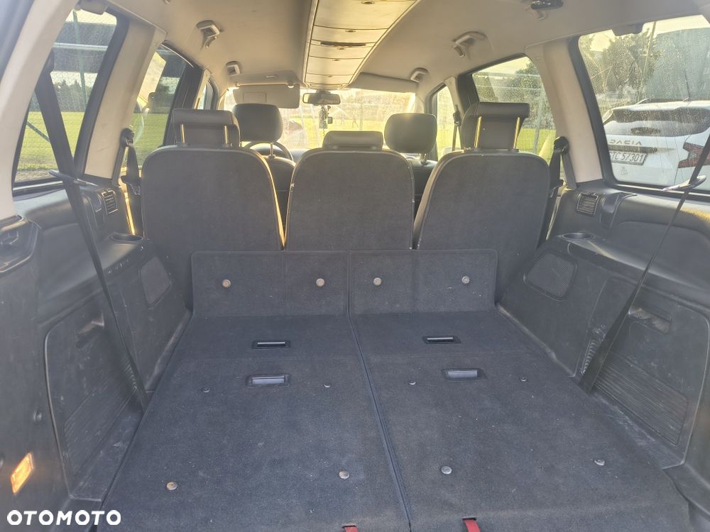 Ford Galaxy - 7