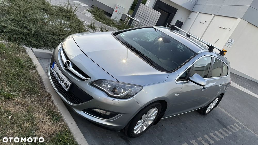 Opel Astra 1.6 CDTI Cosmo - 25