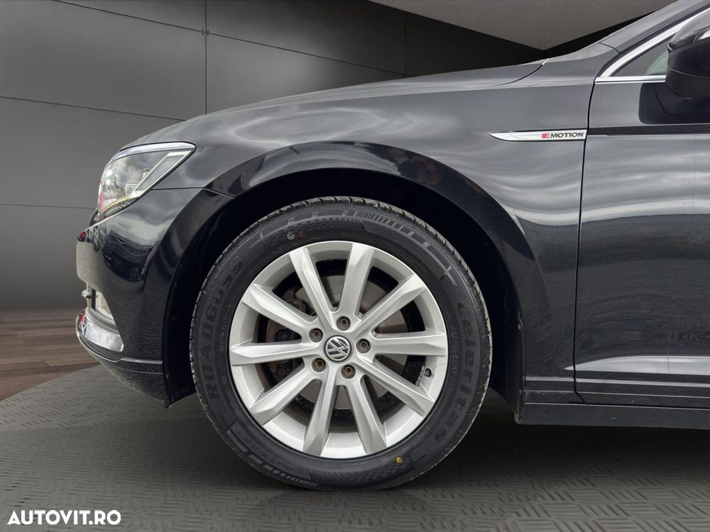 Volkswagen Passat - 20