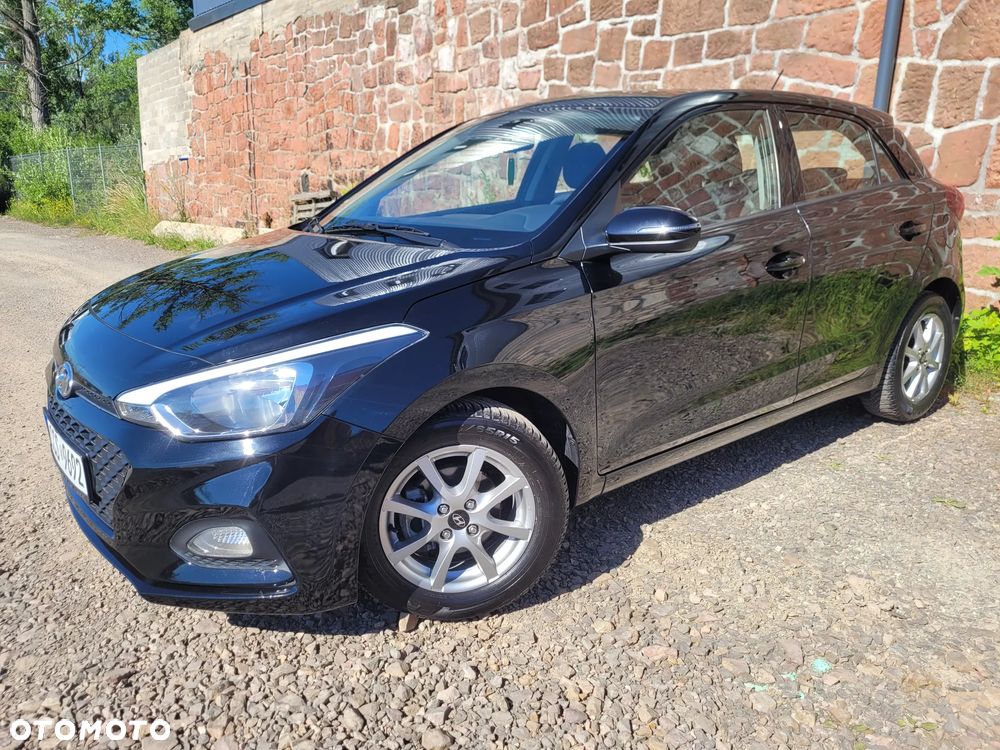 Hyundai i20 blue 1.2 Classic - 10