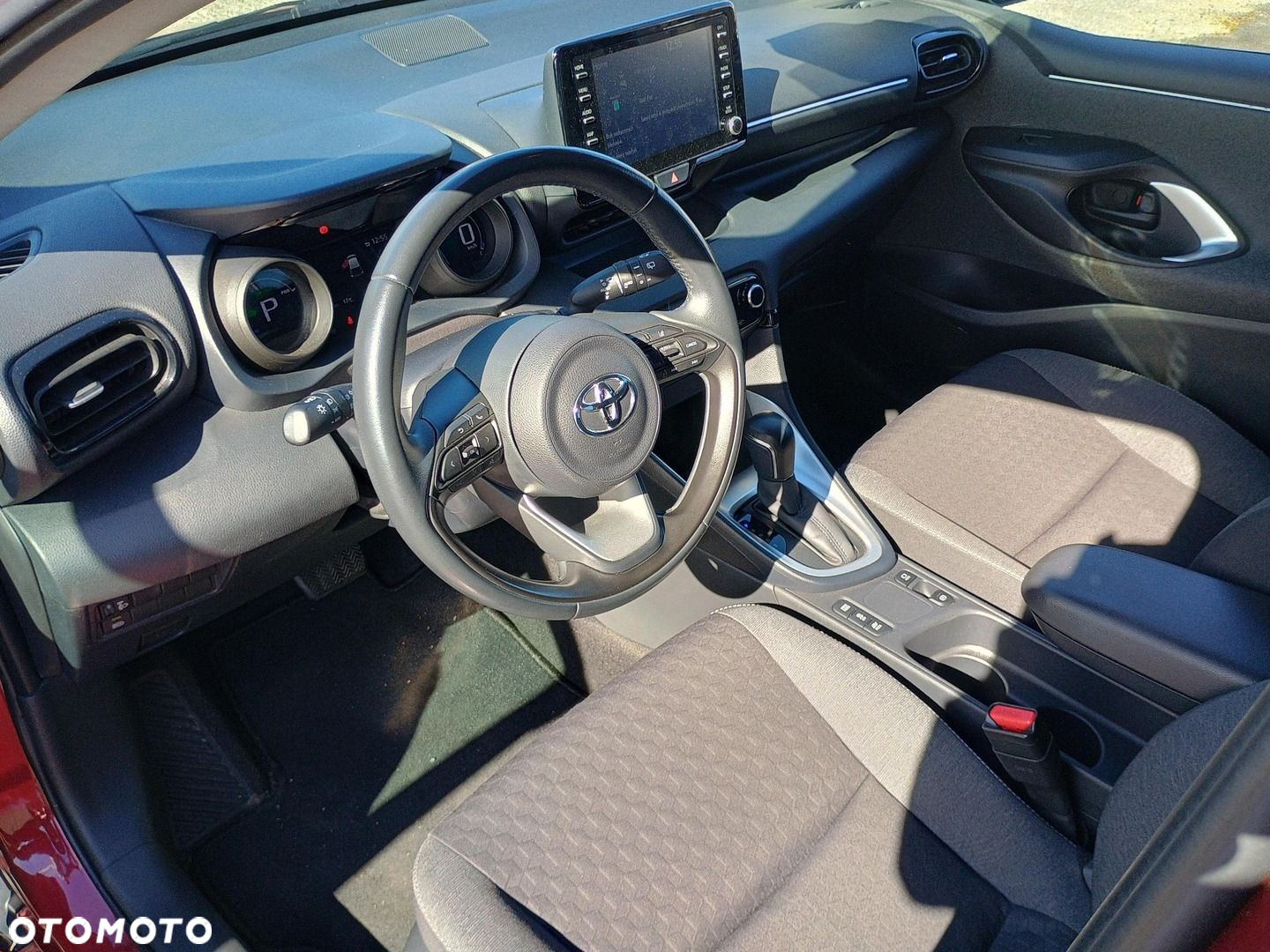 Toyota Yaris Hybrid 1.5 Comfort - 17