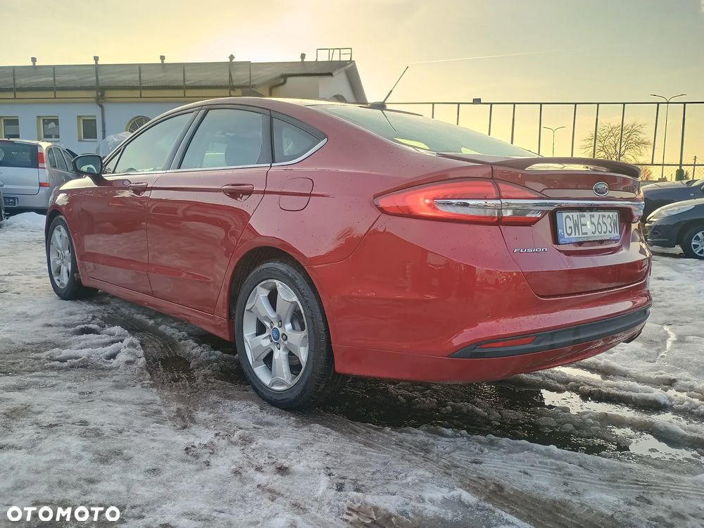 Ford Fusion - 17