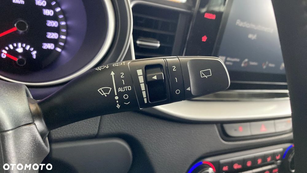 Kia XCeed 1.5 T-GDI M - 10