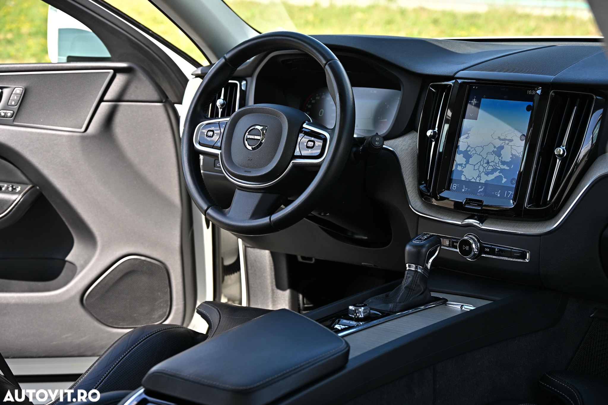 Volvo XC 60 D4 AWD Geartronic Inscription - 3