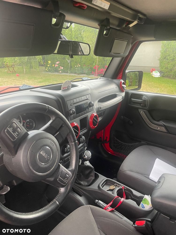 Jeep Wrangler - 5