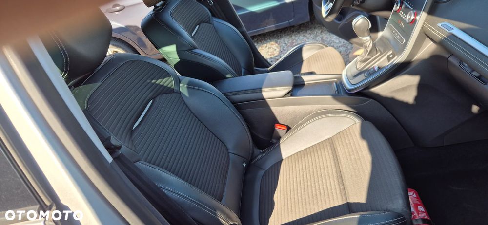 Renault Grand Scenic TCe 140 GPF EDC BLACK EDITION - 27