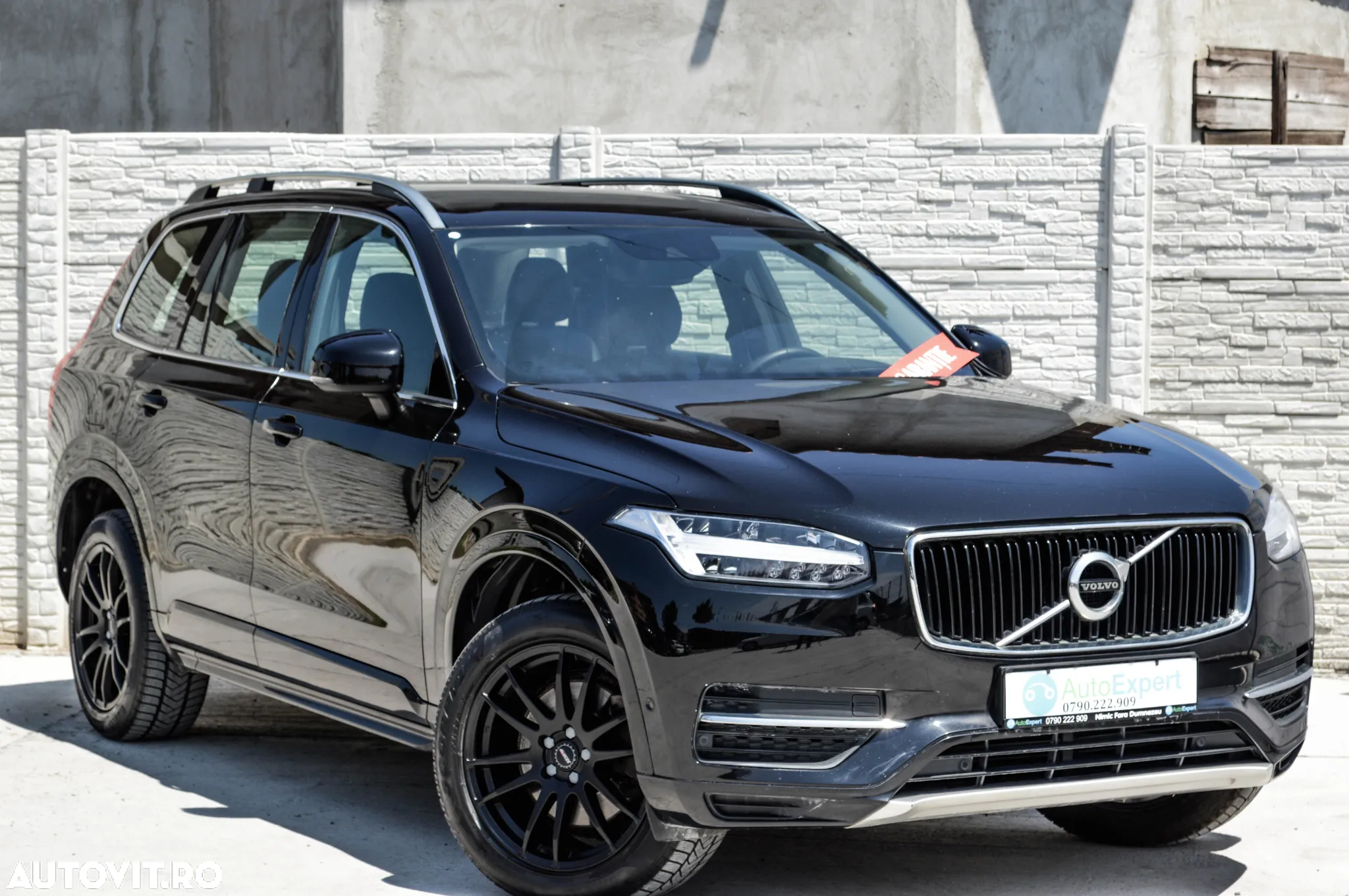 Volvo XC 90 B5 D AWD Geartronic Momentum Pro - 2