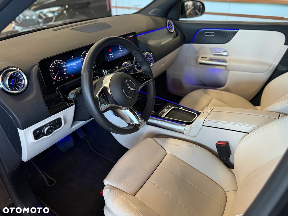 Mercedes-Benz GLA 200 Progressive - 8