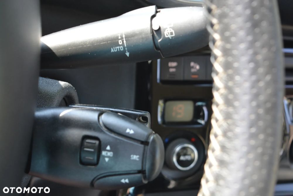 Citroën C3 Picasso 1.6i Exclusive - 22