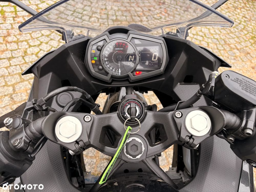 Kawasaki Ninja 400 - 2