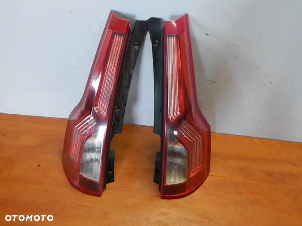 Lampa LEWY tył Citroen C4 Grand Picasso I 06-13 Łuków części