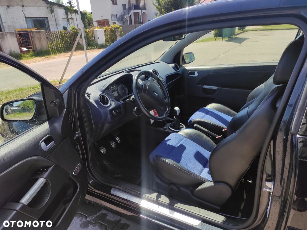 Ford Fiesta - 6