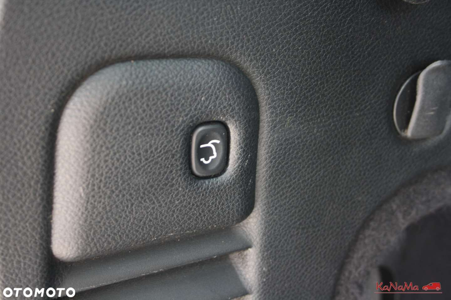 Jeep Grand Cherokee - 19