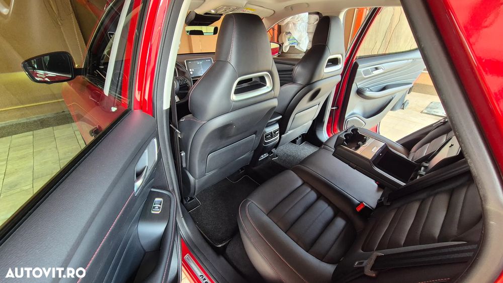 MG EHS Luxury - 15