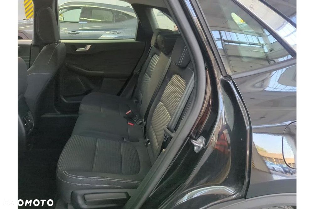 Ford Kuga - 12