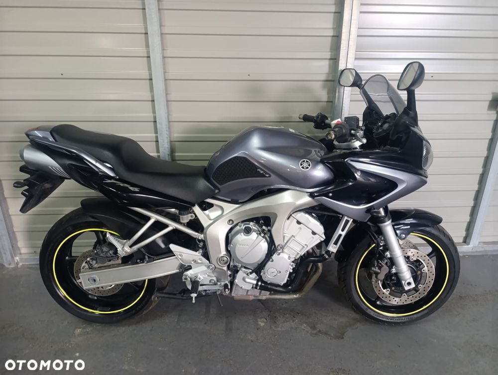 Yamaha FZ6 - 2